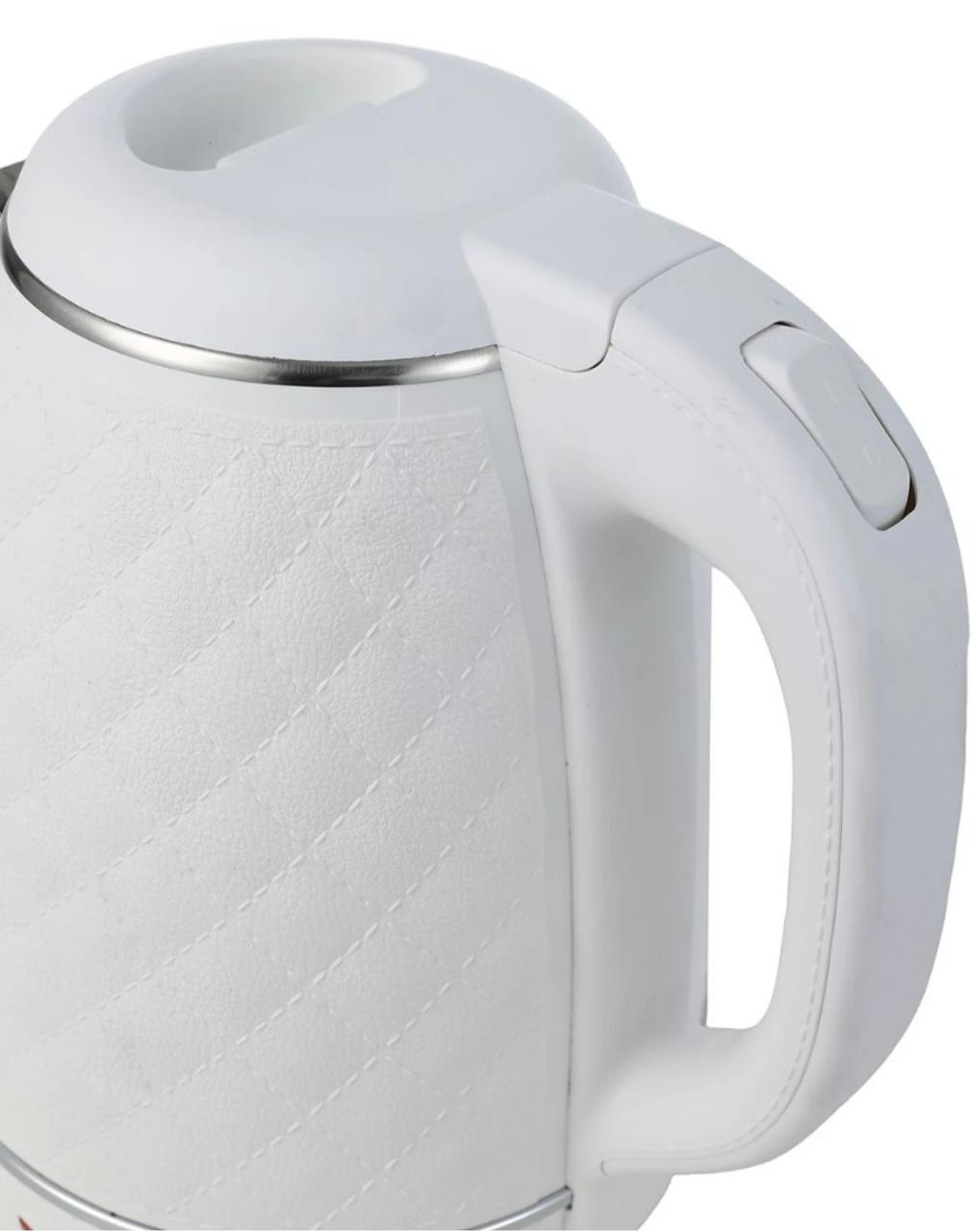 Condere Electric Kettle – close-up of handle and lid button detail